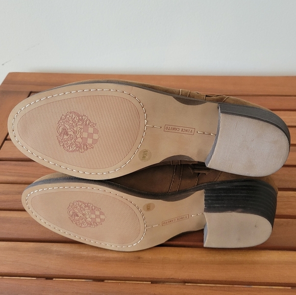 NIB Vince Camuto Pippsy Pumpernickel True Suede Bootie Size 8 Wide - Picture 7 of 7